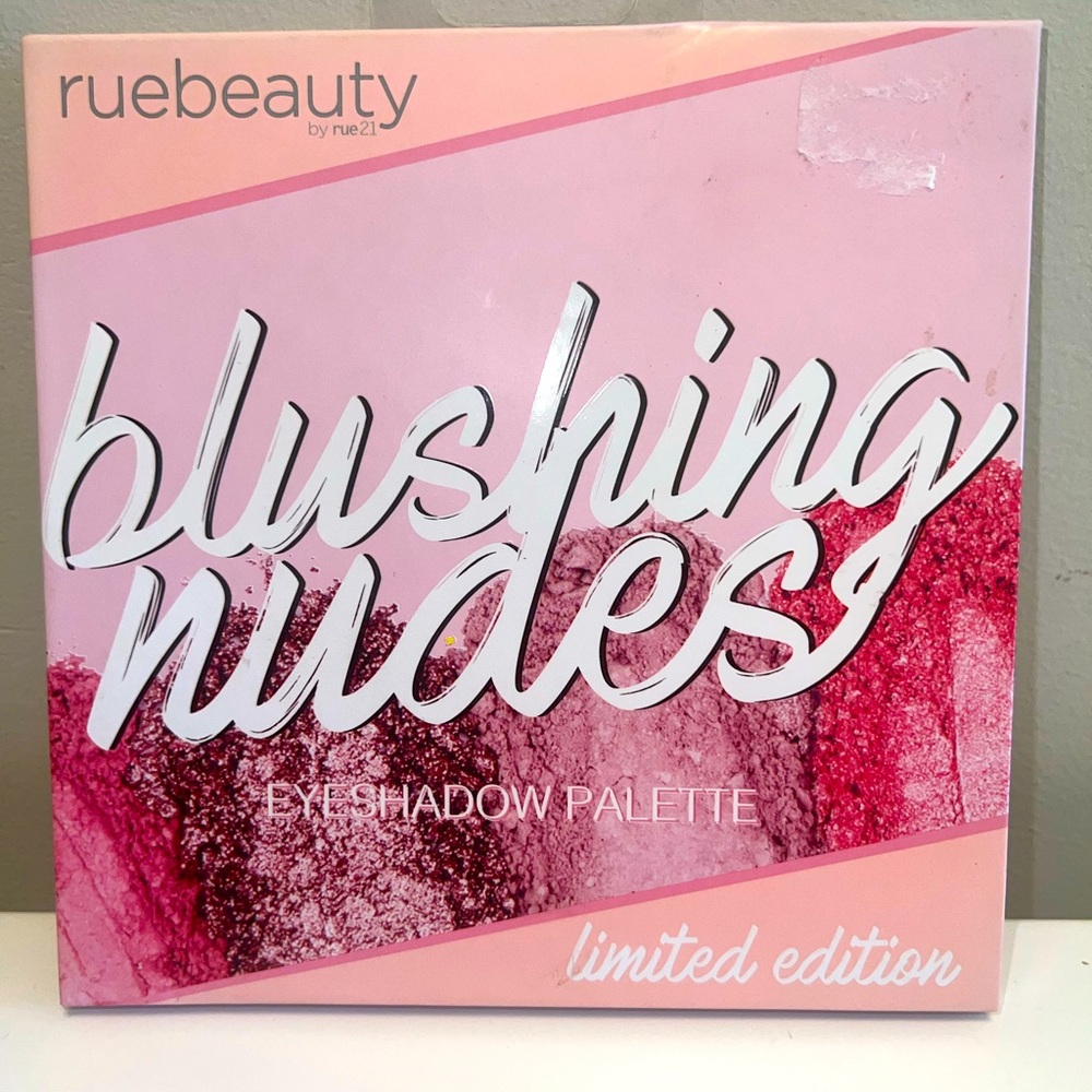 Blushing Nudes Eyeshadow Palette - Pink Shades